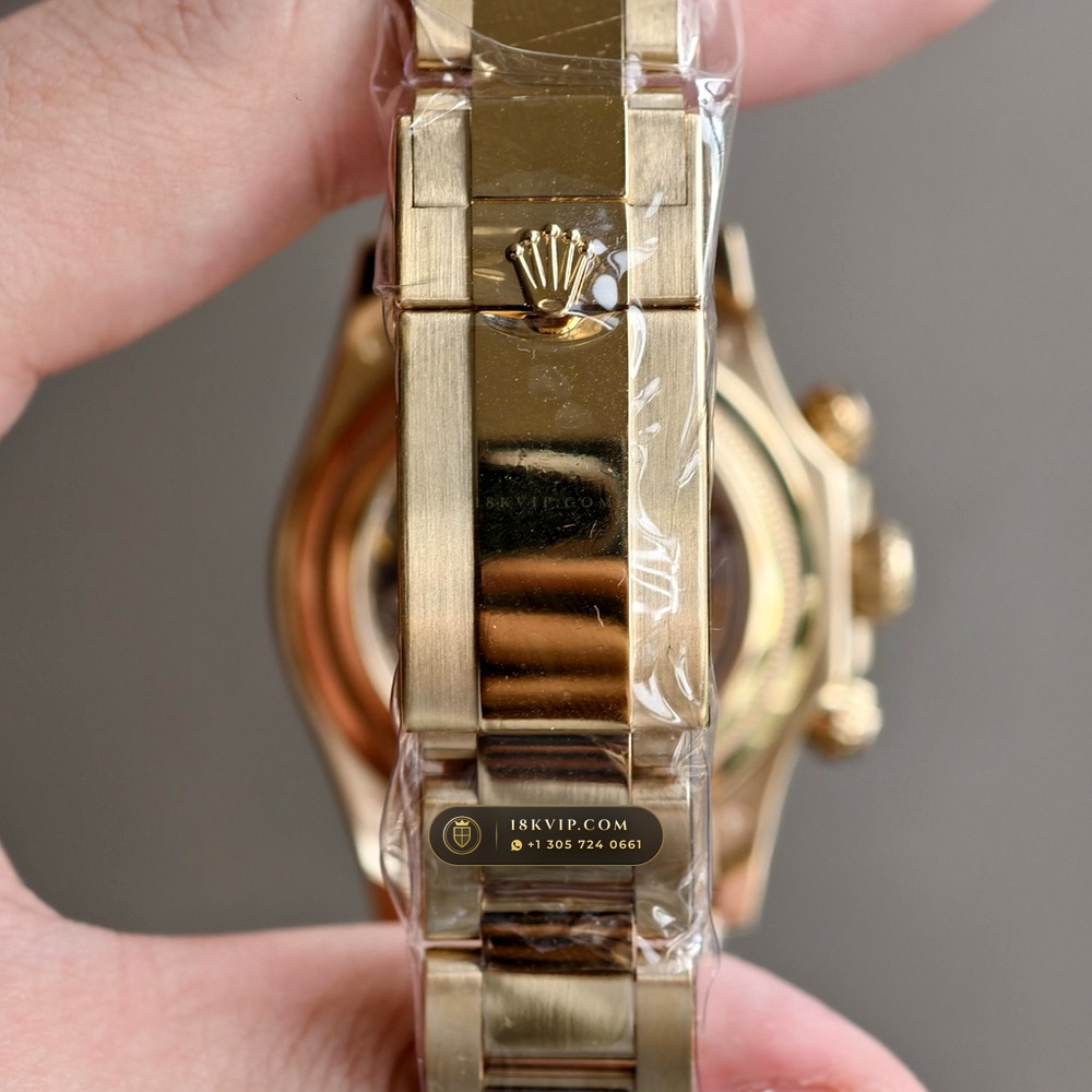 Rolex Cosmograph Daytona John Mayer II Emerald & Gold Dial 18K Yellow Gold Ref. 126508 — Private Vault Edition — Studio Gallery Plate VII in 18K Yellow Gold Au750 (216.8g Verified Mass, Rolex Manufacture Cal. 4131 - 72h Power Reserve)