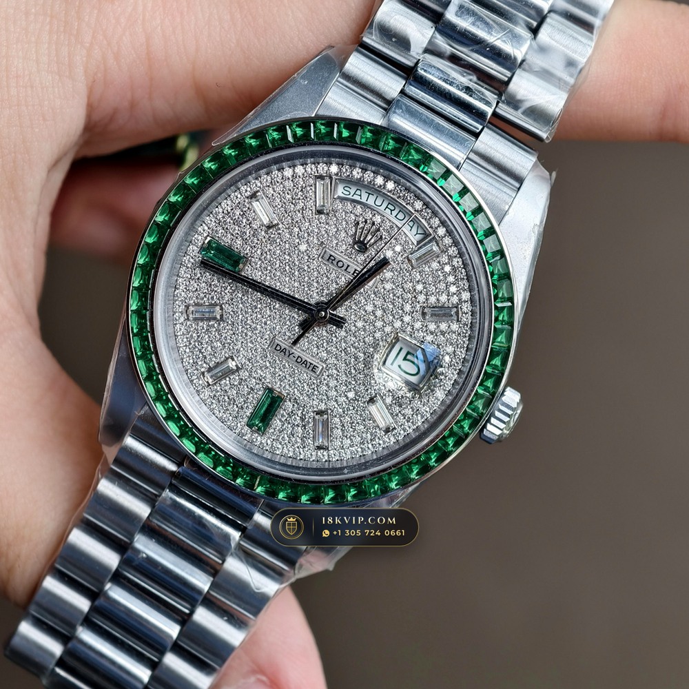 Rolex Day-Date 40 Baguette Emerald Bezel 950 Platinum Ref. 228396TEM — Private Vault Edition — Studio Gallery Plate III in 950 Platinum Pt950 (280.7g Verified Mass, Rolex Manufacture Cal. 3255 - 70h Power Reserve)