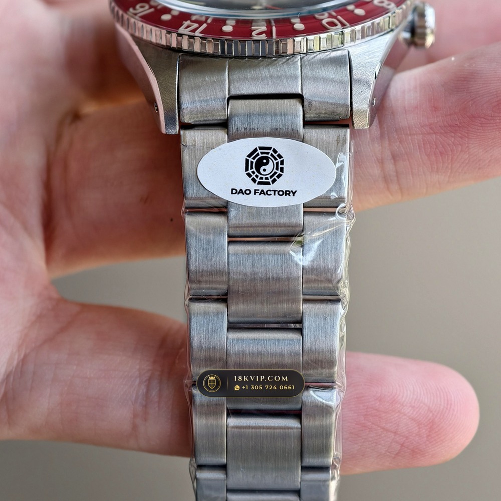 Rolex GMT-Master Vintage Ref. 6542 — Private Vault Edition — Studio Gallery Plate VII in 904L Stainless Steel Custom Architecture (114.1g Verified Mass, Rolex Vintage Automatic Calibre)