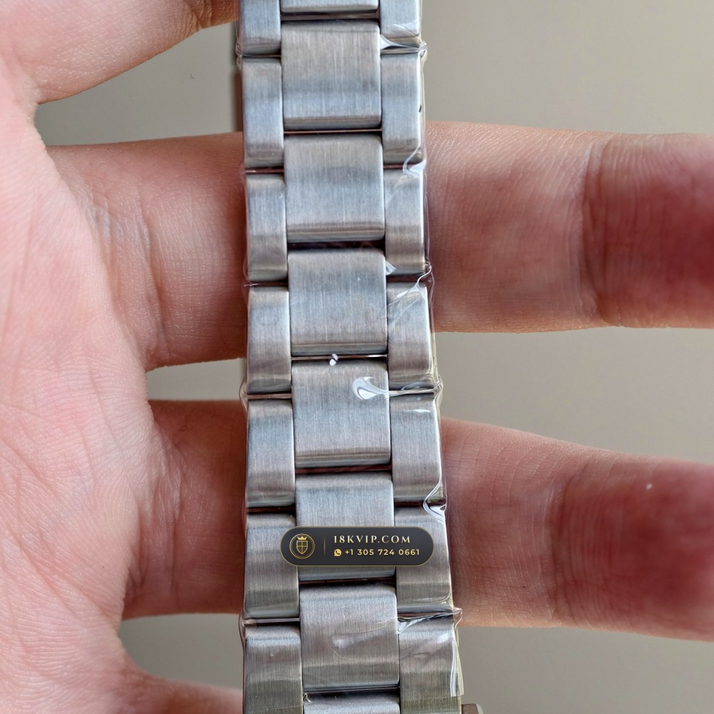 Rolex GMT-Master Vintage Ref. 6542 — Private Vault Edition — Studio Gallery Plate VIII in 904L Stainless Steel Custom Architecture (114.1g Verified Mass, Rolex Vintage Automatic Calibre)