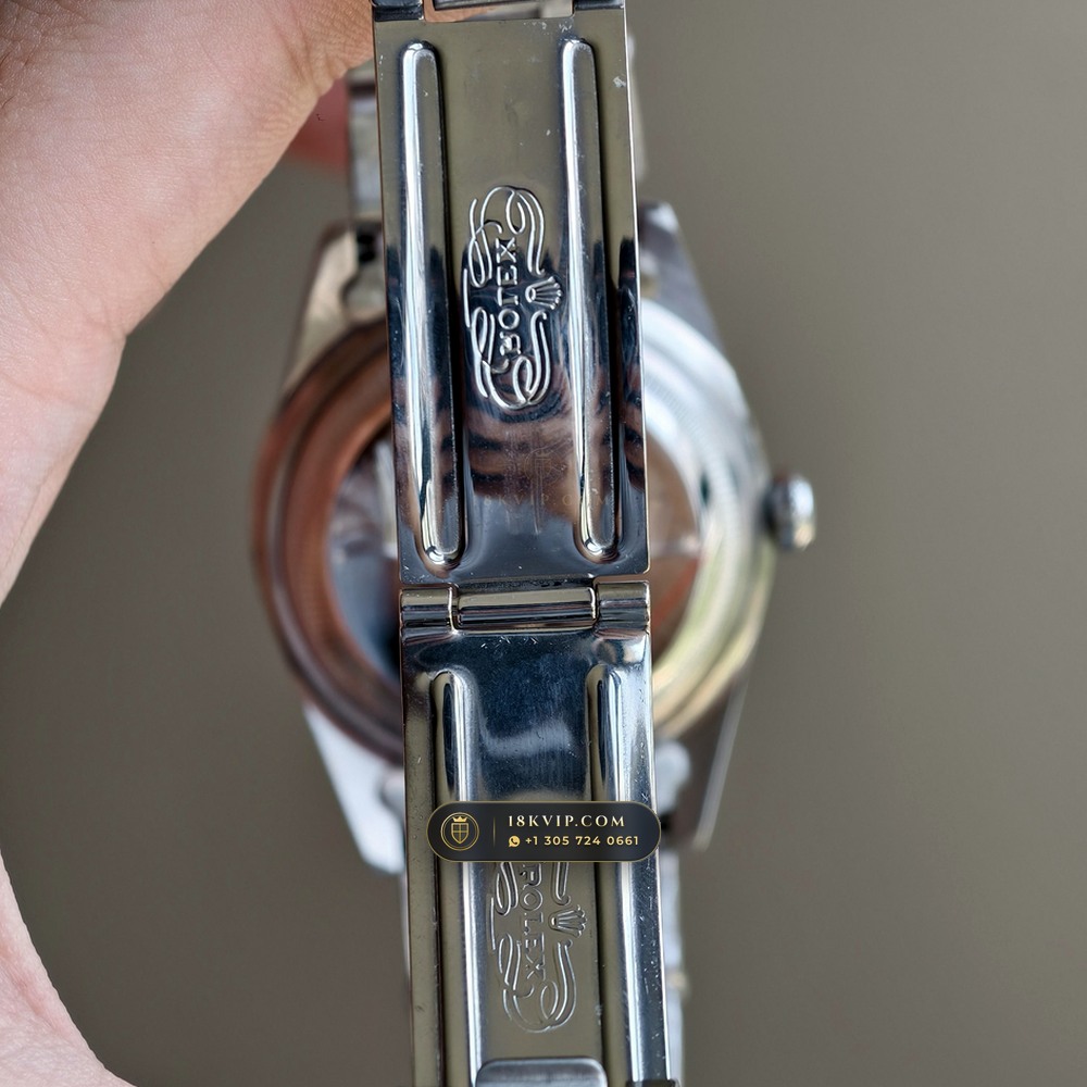 Rolex GMT-Master Vintage Ref. 6542 — Private Vault Edition — Studio Gallery Plate IX in 904L Stainless Steel Custom Architecture (114.1g Verified Mass, Rolex Vintage Automatic Calibre)
