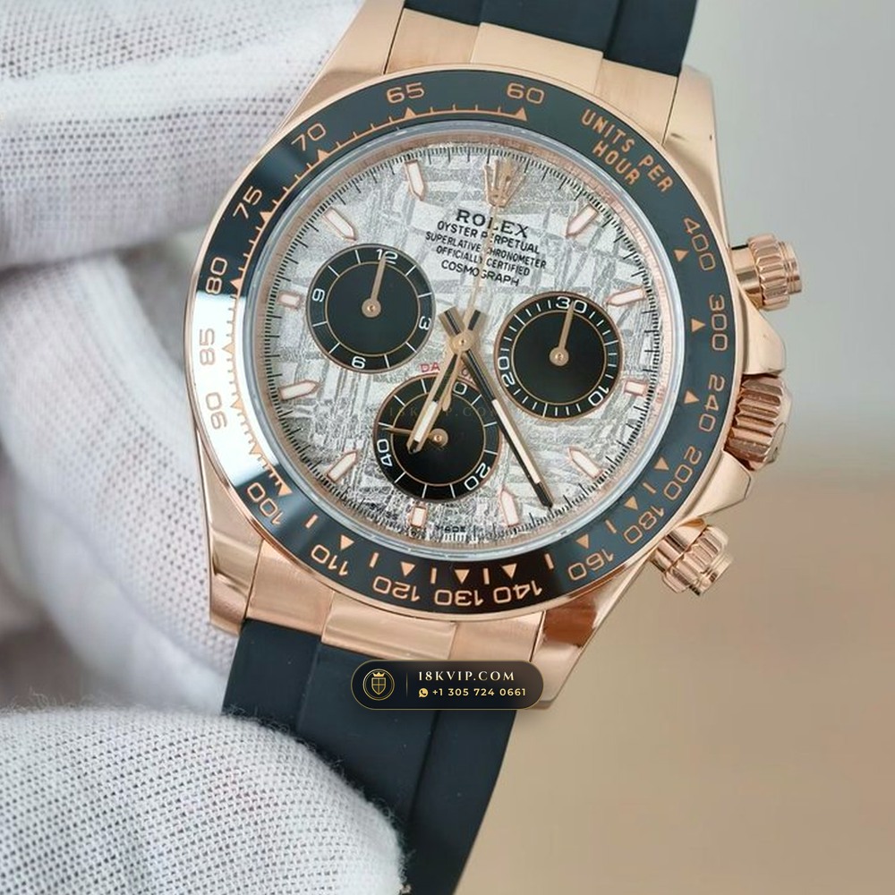 Rolex Cosmograph Daytona Gibeon Meteorite Dial & Oysterflex 18K Everose Gold Ref. 126515LN — Private Vault Edition — Studio Gallery Plate III in 18K Rose Gold Au750 (160.8g Verified Mass, Rolex Manufacture Cal. 4131 - 72h Power Reserve)