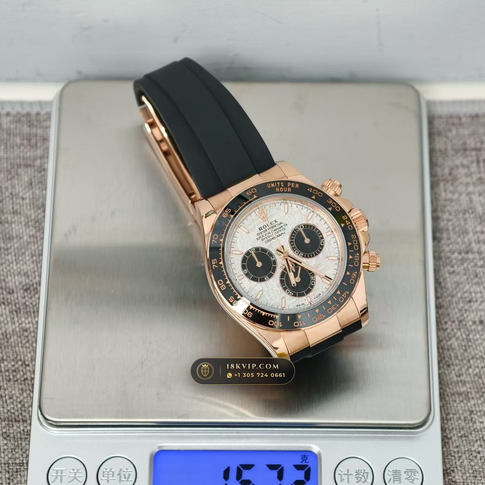 Rolex Cosmograph Daytona Gibeon Meteorite Dial & Oysterflex 18K Everose Gold Ref. 126515LN — Private Vault Edition — Studio Gallery Plate VIII in 18K Rose Gold Au750 (160.8g Verified Mass, Rolex Manufacture Cal. 4131 - 72h Power Reserve)