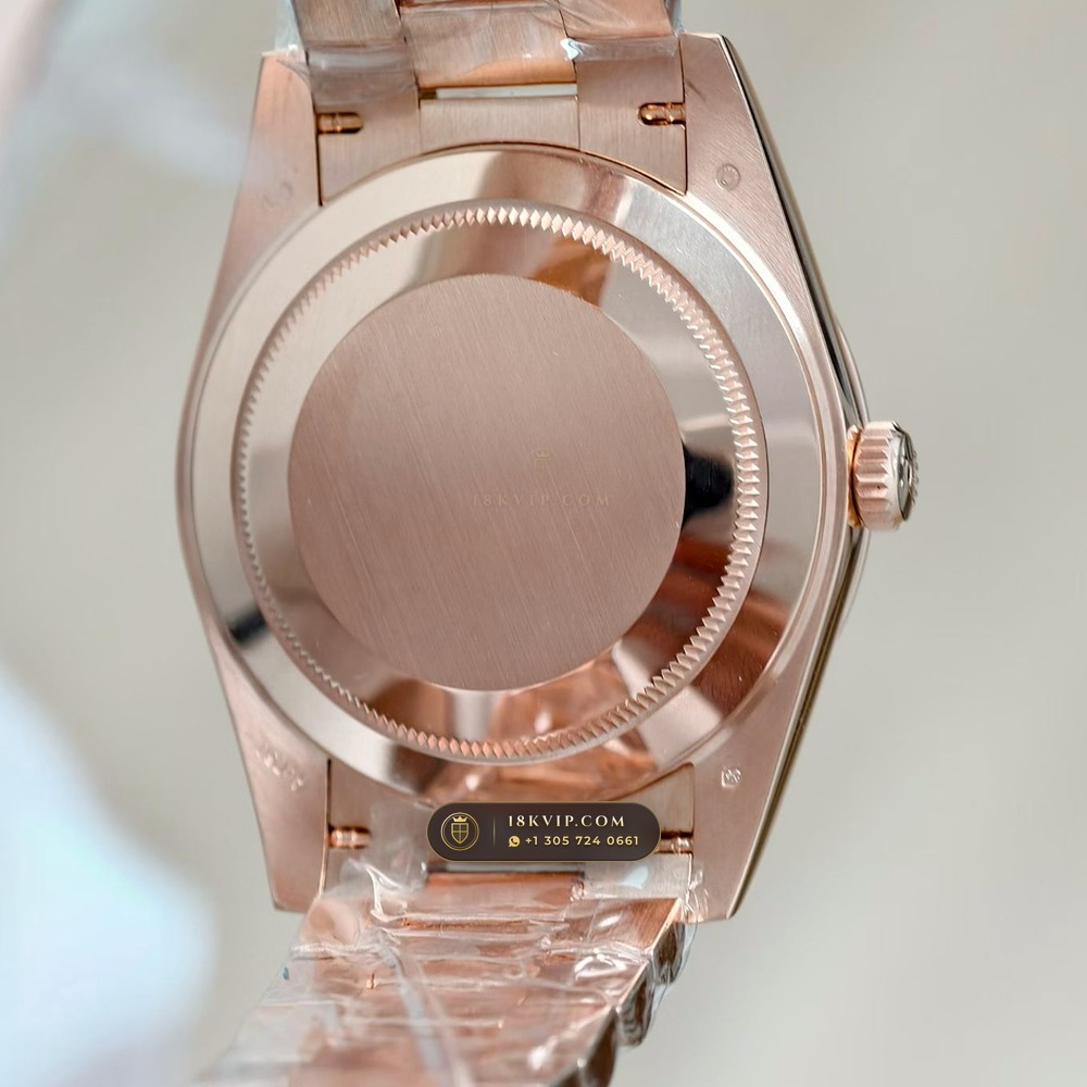 Rolex Day-Date 40 18K Everose Gold Ref. 228235 — Private Vault Edition — Studio Gallery Plate VII in 18K Rose Gold Au750 (210.2g Verified Mass, Rolex Manufacture Cal. 3255 - 70h Power Reserve)