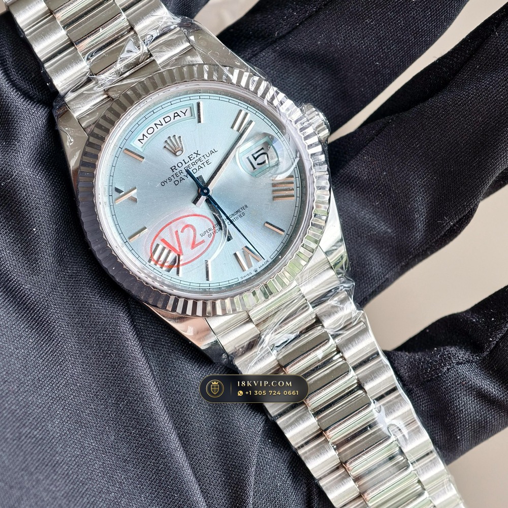 Rolex Day-Date 40 950 Platinum Ref. 228236 — Private Vault Edition — Studio Gallery Plate II in 950 Platinum Pt950 (280.8g Verified Mass, Rolex Manufacture Cal. 3255 - 70h Power Reserve)