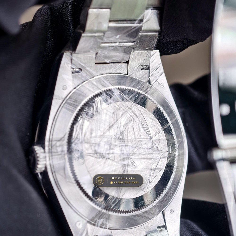 Rolex Day-Date 40 950 Platinum Ref. 228236 — Private Vault Edition — Studio Gallery Plate VI in 950 Platinum Pt950 (280.8g Verified Mass, Rolex Manufacture Cal. 3255 - 70h Power Reserve)