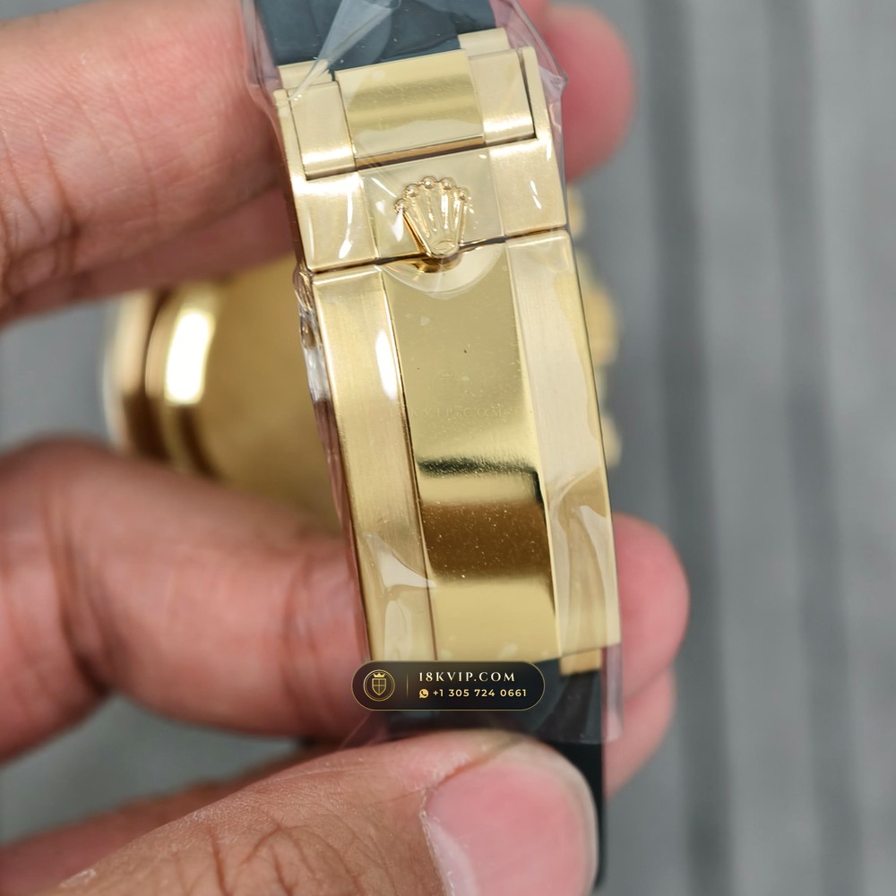 Rolex Cosmograph Daytona 18K Yellow Gold Chronometer Regulated Spec Ref. 126518LN — Private Vault Edition — Studio Gallery Plate V in 18K Yellow Gold Au750 (160.9g Verified Mass, Rolex Manufacture Cal. 4131 - 72h Power Reserve)