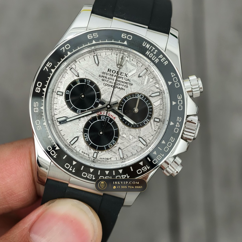 Rolex Cosmograph Daytona Gibeon Meteorite Dial 18K White Gold Geneva Atelier Spec Ref. 126519LN — Private Vault Edition — Studio Gallery Plate III in 18K White Gold Au750 (160.7g Verified Mass, Rolex Manufacture Cal. 4131 - 72h Power Reserve)