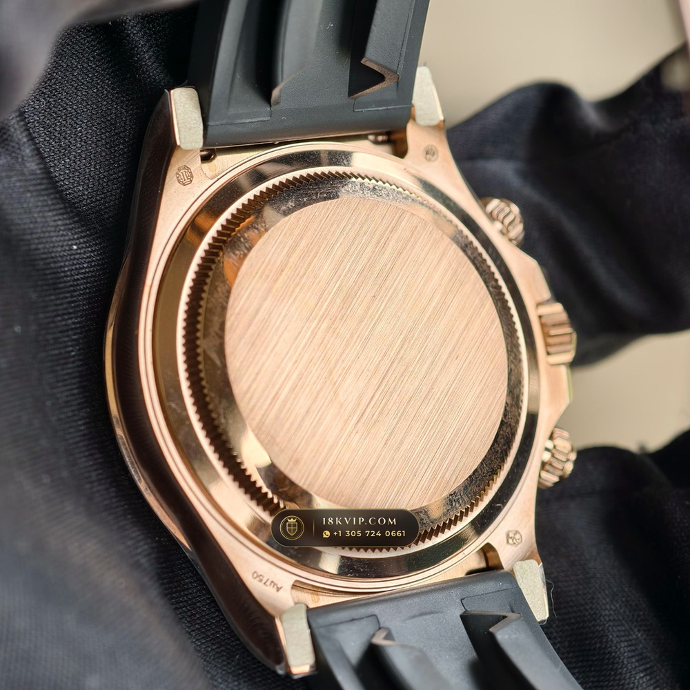 Rolex Cosmograph Daytona 18K Everose Gold Deep Crystal Optics Ref. 126515LN — Private Vault Edition — Studio Gallery Plate VI in 18K Rose Gold Au750 (160.1g Verified Mass, Rolex Manufacture Cal. 4131 - 72h Power Reserve)