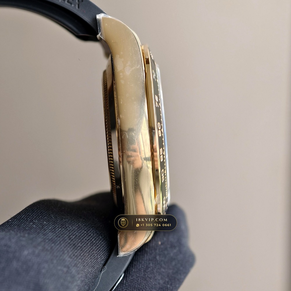 Rolex Cosmograph Daytona 18K Yellow Gold Ref. 116518LN — Private Vault Edition — Studio Gallery Plate V in 18K Yellow Gold Au750 (160.3g Verified Mass, Rolex Manufacture Cal. 4130 - 72h Power Reserve)
