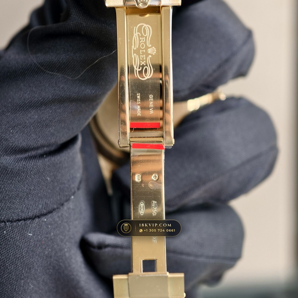 Rolex Cosmograph Daytona 18K Yellow Gold Ref. 116518LN — Private Vault Edition — Studio Gallery Plate VII in 18K Yellow Gold Au750 (160.3g Verified Mass, Rolex Manufacture Cal. 4130 - 72h Power Reserve)