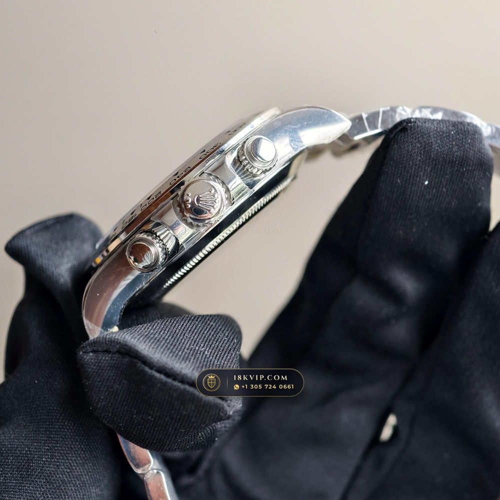 Rolex Cosmograph Daytona 18K White Gold Deep Crystal Optics Ref. 126509 — Private Vault Edition — Studio Gallery Plate V in 18K White Gold Au750 (216.3g Verified Mass, Rolex Manufacture Cal. 4131 - 72h Power Reserve)