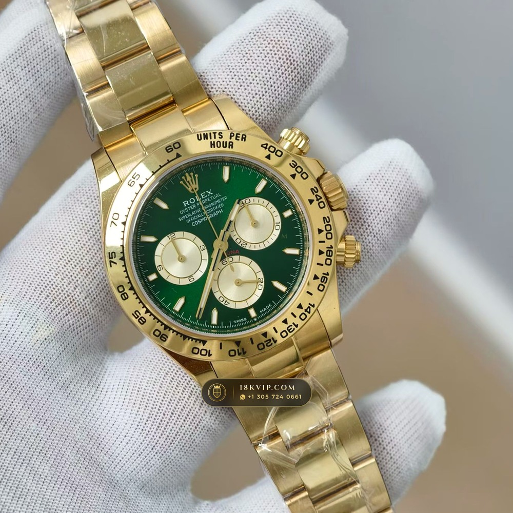 Rolex Cosmograph Daytona Bright Black & Sundust Subdials 18K Everose Gold Ref. 126505 — Private Vault Edition — Studio Gallery Plate II in 18K Rose Gold Au750 (216.6g Verified Mass, Rolex Manufacture Cal. 4131 - 72h Power Reserve)