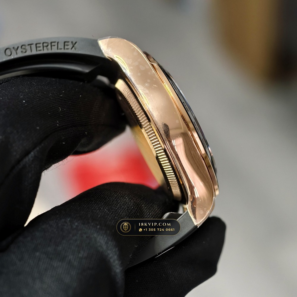 Rolex Cosmograph Daytona 18K Everose Gold Geneva Atelier Spec Ref. 126515LN — Private Vault Edition — Studio Gallery Plate V in 18K Rose Gold Au750 (160.8g Verified Mass, Rolex Manufacture Cal. 4131 - 72h Power Reserve)