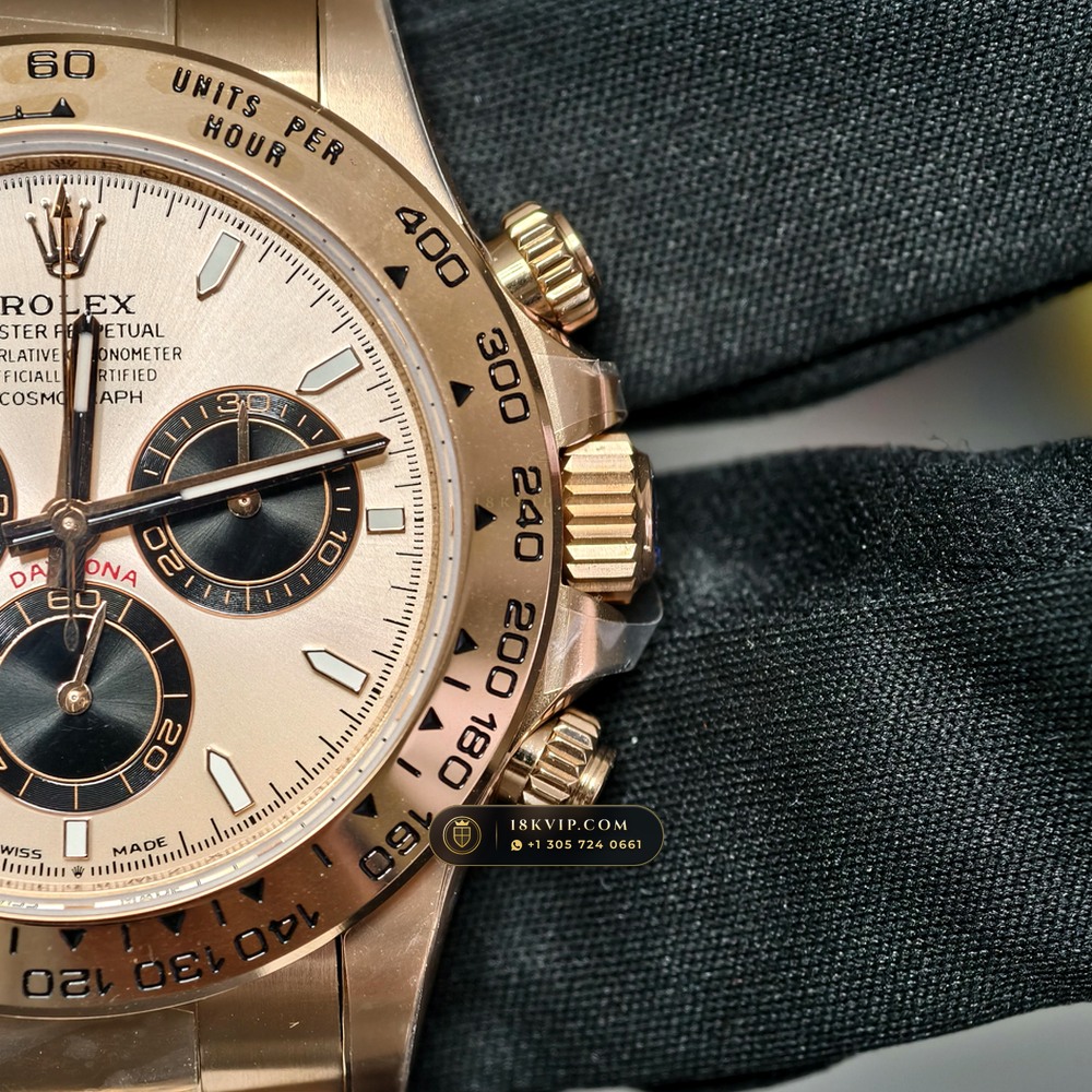 Rolex Cosmograph Daytona 18K Everose Gold Deep Crystal Optics Ref. 126505 — Private Vault Edition — Studio Gallery Plate IV in 18K Rose Gold Au750 (216.9g Verified Mass, Rolex Manufacture Cal. 4131 - 72h Power Reserve)