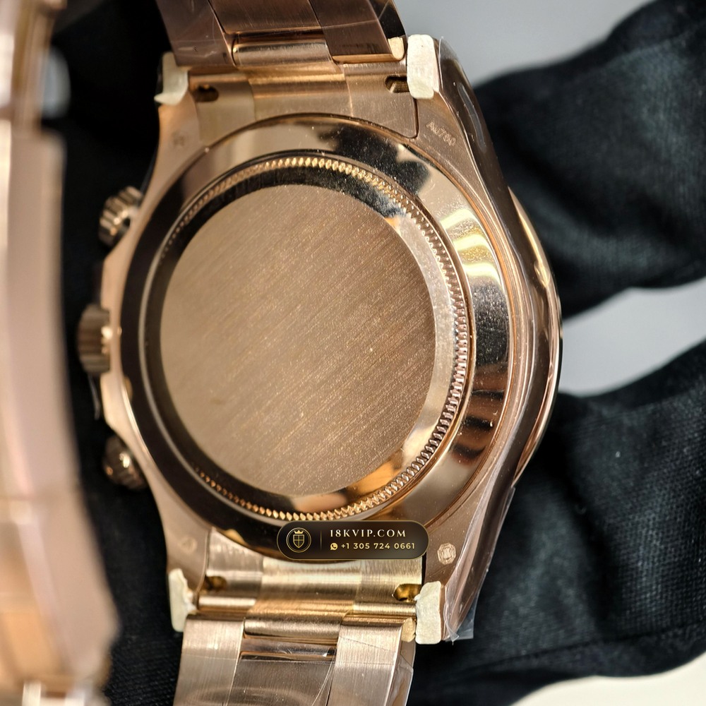 Rolex Cosmograph Daytona 18K Everose Gold Deep Crystal Optics Ref. 126505 — Private Vault Edition — Studio Gallery Plate V in 18K Rose Gold Au750 (216.9g Verified Mass, Rolex Manufacture Cal. 4131 - 72h Power Reserve)