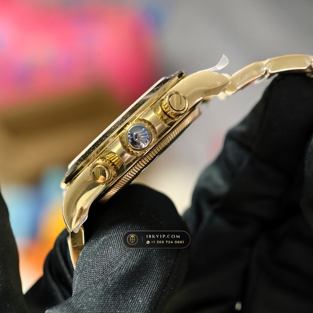 Rolex Cosmograph Daytona 18K Yellow Gold Deep Crystal Optics Ref. 126508 — Private Vault Edition — Studio Gallery Plate VI in 18K Yellow Gold Au750 (216.9g Verified Mass, Rolex Manufacture Cal. 4131 - 72h Power Reserve)