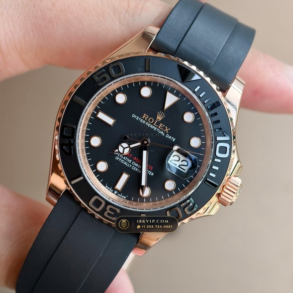 Rolex Yacht-Master 40 Matte Black Cerachrom & Oysterflex 18K Everose Gold Ref. 126655 — Private Vault Edition — Studio Gallery Plate III in 18K Rose Gold Au750 (153.9g Verified Mass, Rolex Manufacture Cal. 3235 - 70h Power Reserve)