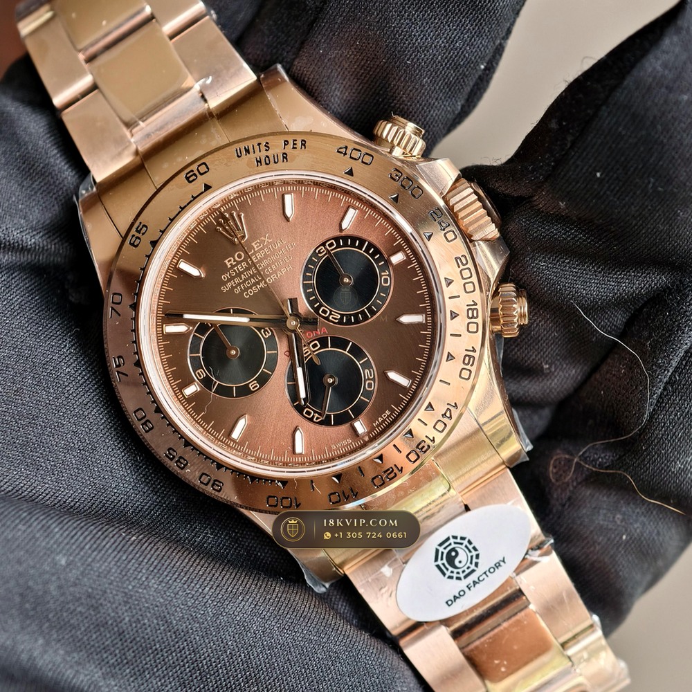 Rolex Cosmograph Daytona 18K Everose Gold Chronometer Regulated Spec Ref. 126505 — Private Vault Edition — Studio Gallery Plate II in 18K Rose Gold Au750 (216.6g Verified Mass, Rolex Manufacture Cal. 4131 - 72h Power Reserve)