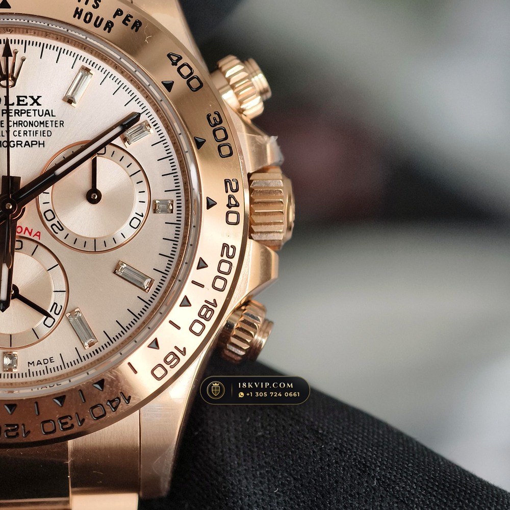 Rolex Cosmograph Daytona 18K Everose Gold Geneva Atelier Spec Ref. 116505 — Private Vault Edition — Studio Gallery Plate IV in 18K Rose Gold Au750 (216.6g Verified Mass, Rolex Manufacture Cal. 4130 - 72h Power Reserve)