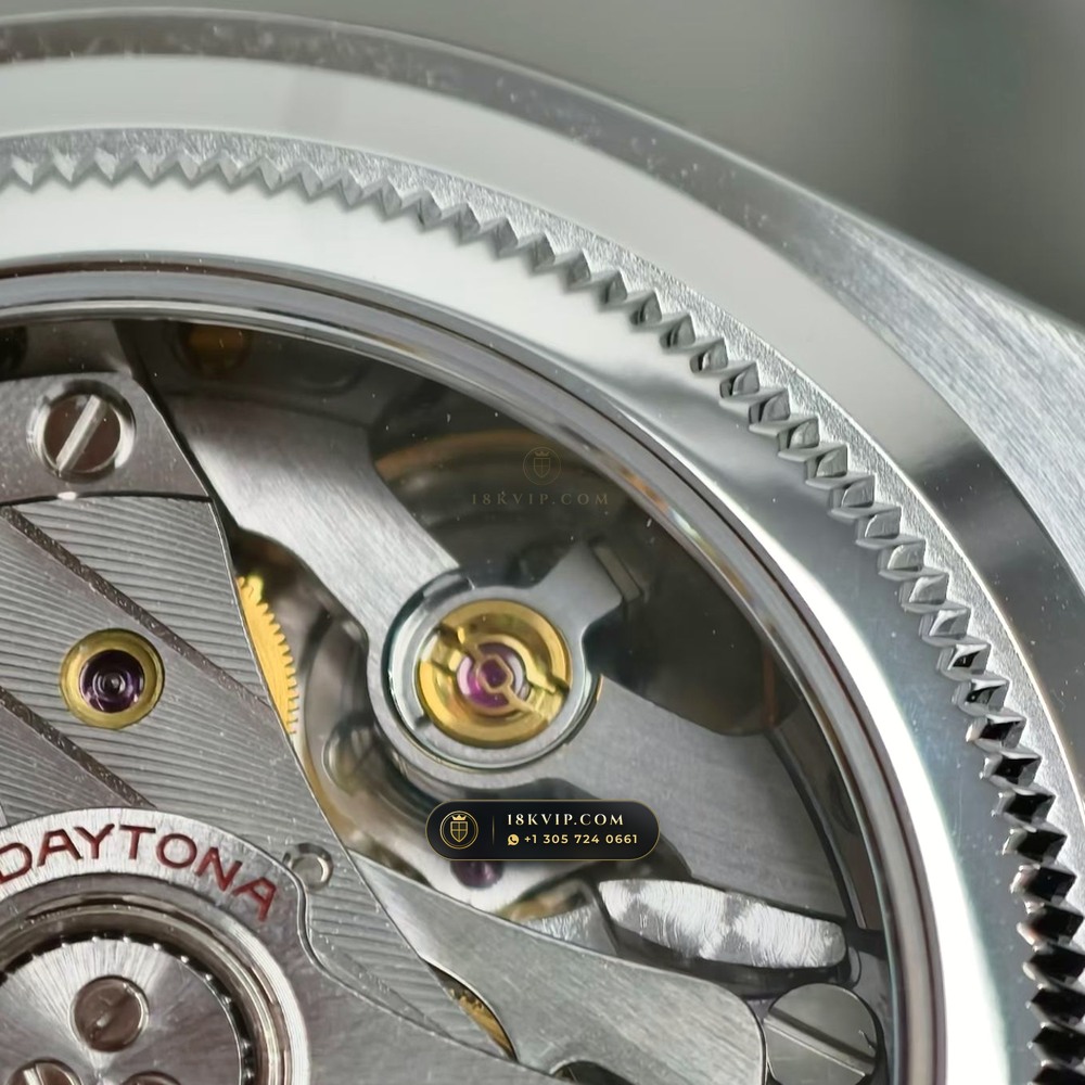 Rolex Cosmograph Daytona Gibeon Meteorite Dial 18K White Gold Free-Sprung Calibre Ref. 126519 — Private Vault Edition — Studio Gallery Plate VII in 18K White Gold Au750 (160.7g Verified Mass, Rolex Manufacture Cal. 4131 - 72h Power Reserve)
