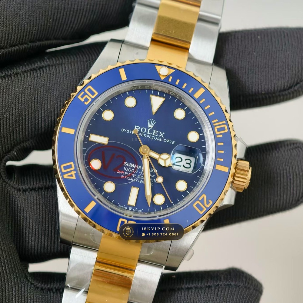 Rolex Submariner Date Geneva Atelier Spec Ref. 126613LB — Private Vault Edition — Studio Gallery Plate III in 904L Stainless Steel Custom Architecture (174.7g Verified Mass, Rolex Manufacture Cal. 3235 - 70h Power Reserve)
