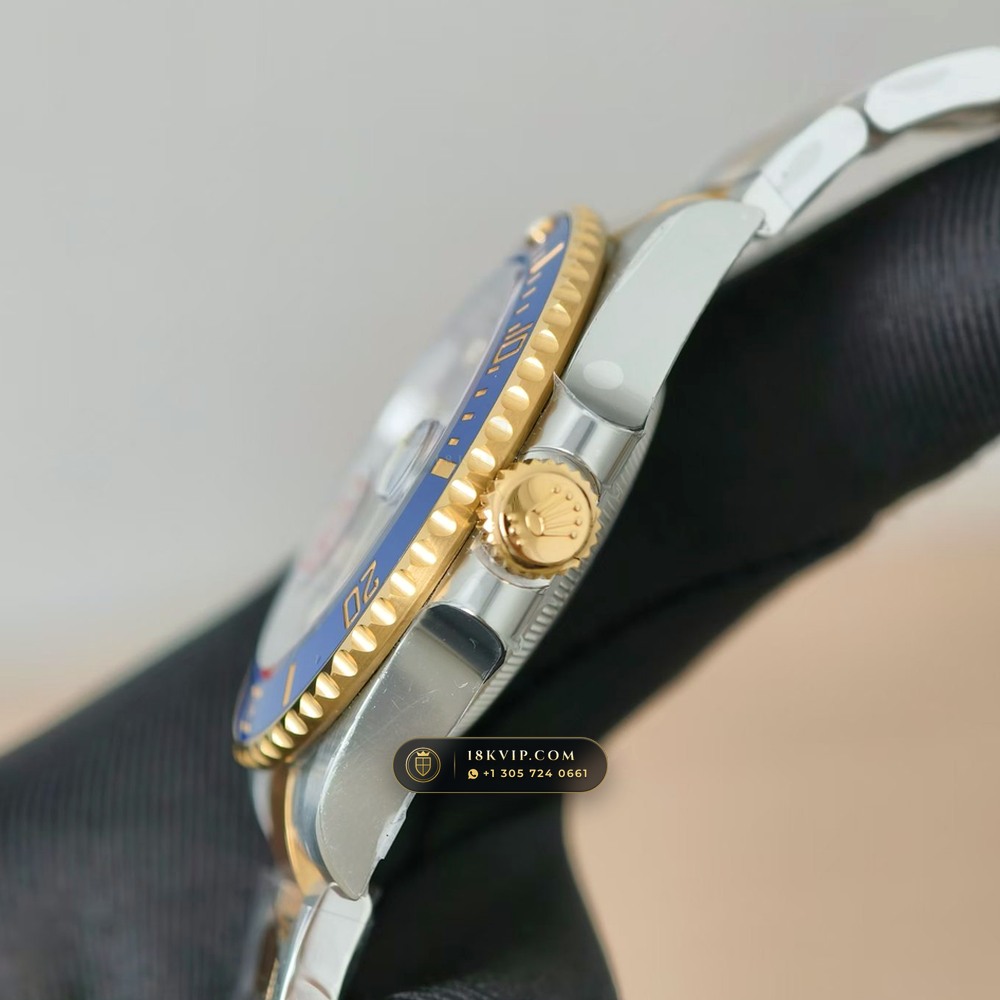 Rolex Submariner Date Geneva Atelier Spec Ref. 126613LB — Private Vault Edition — Studio Gallery Plate IV in 904L Stainless Steel Custom Architecture (174.7g Verified Mass, Rolex Manufacture Cal. 3235 - 70h Power Reserve)