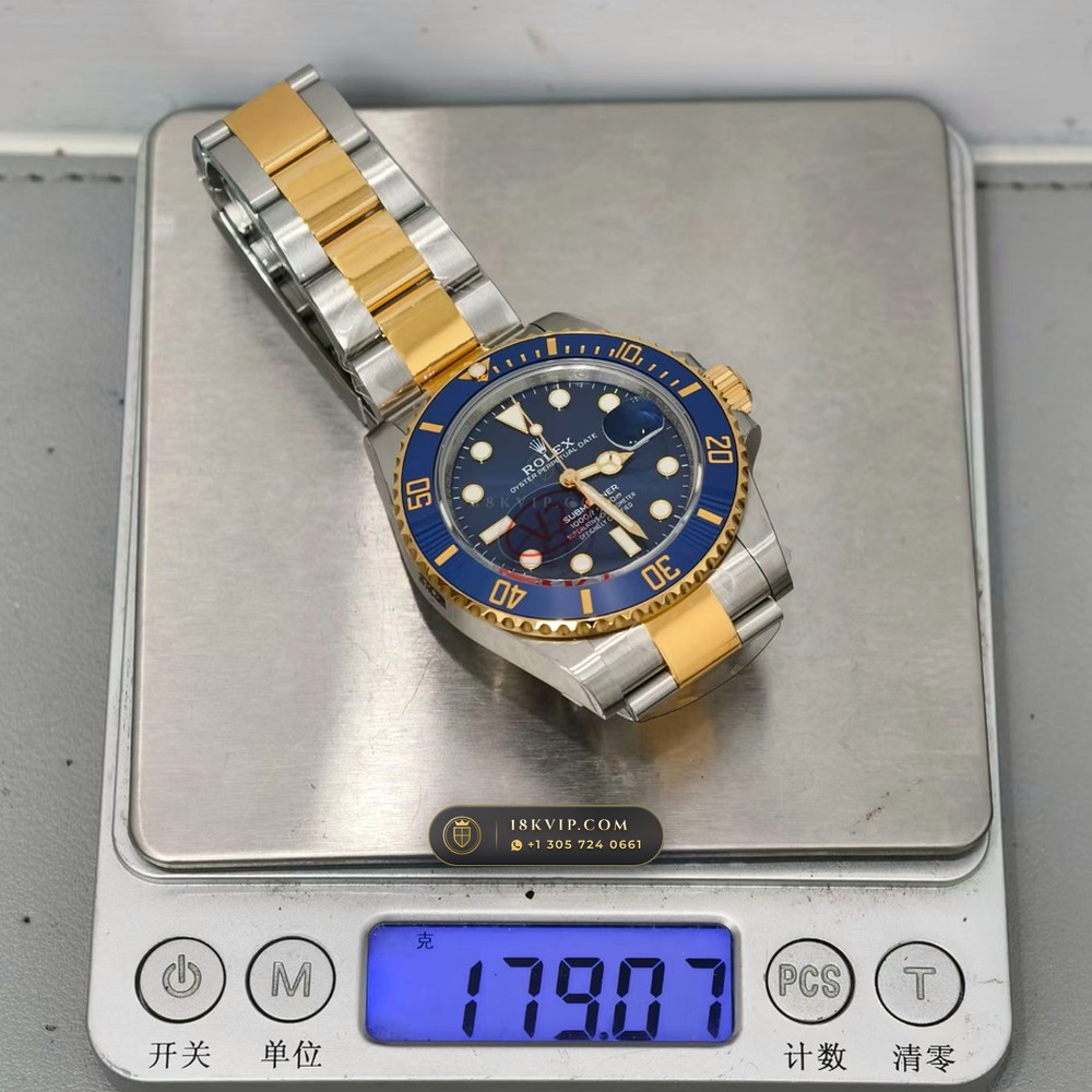 Rolex Submariner Date Geneva Atelier Spec Ref. 126613LB — Private Vault Edition — Studio Gallery Plate IX in 904L Stainless Steel Custom Architecture (174.7g Verified Mass, Rolex Manufacture Cal. 3235 - 70h Power Reserve)