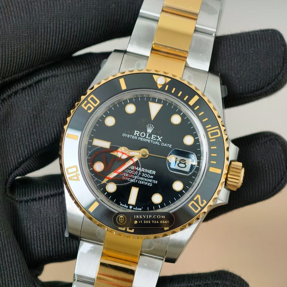 Rolex Submariner Date Ref. 126613LN — Private Vault Edition — Studio Gallery Plate III in 904L Stainless Steel Custom Architecture (174.6g Verified Mass, Rolex Manufacture Cal. 3235 - 70h Power Reserve)
