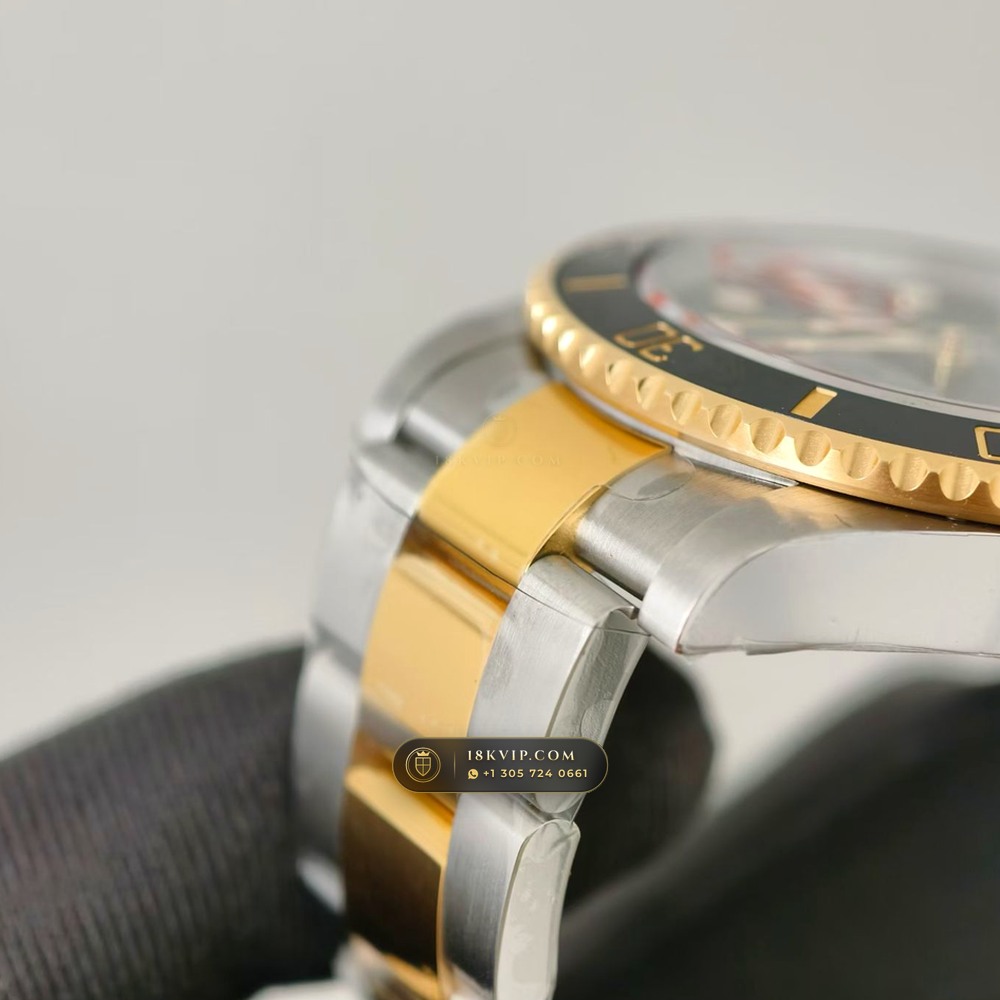 Rolex Submariner Date Ref. 126613LN — Private Vault Edition — Studio Gallery Plate V in 904L Stainless Steel Custom Architecture (174.6g Verified Mass, Rolex Manufacture Cal. 3235 - 70h Power Reserve)
