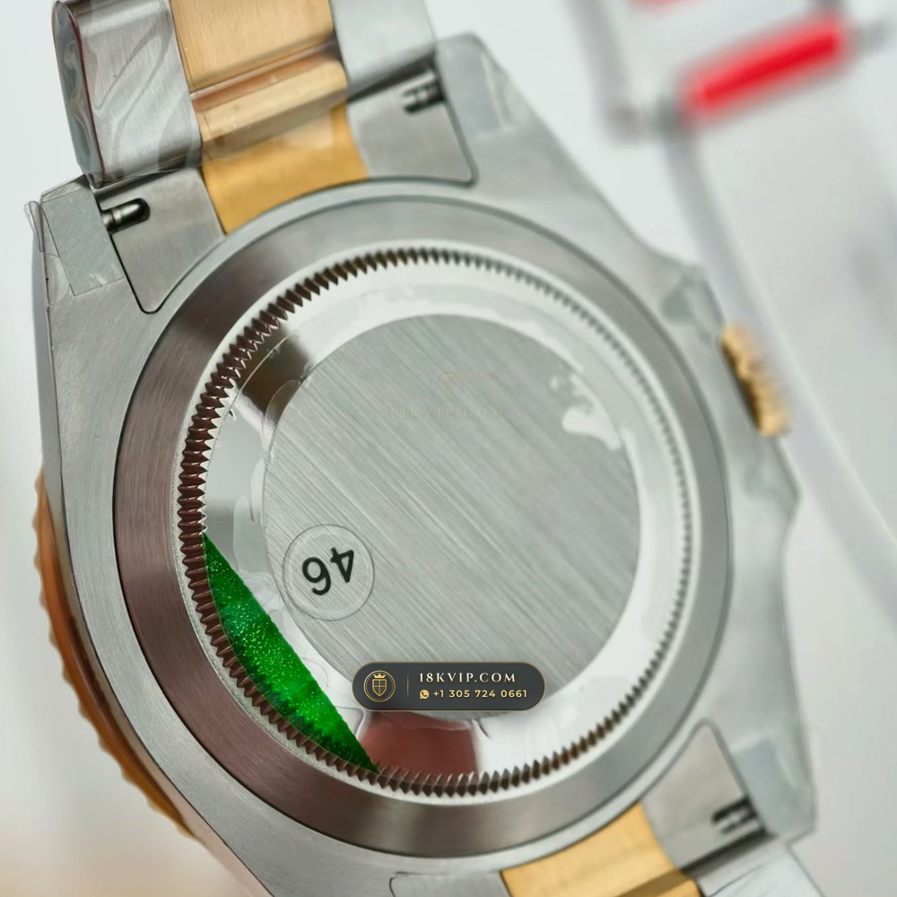 Rolex Submariner Date Ref. 126613LN — Private Vault Edition — Studio Gallery Plate VII in 904L Stainless Steel Custom Architecture (174.6g Verified Mass, Rolex Manufacture Cal. 3235 - 70h Power Reserve)