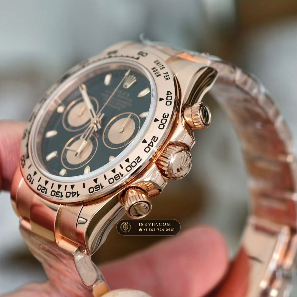 Rolex Cosmograph Daytona 18K Everose Gold Deep Crystal Optics Ref. 116505 — Private Vault Edition — Studio Gallery Plate IV in 18K Rose Gold Au750 (216.8g Verified Mass, Rolex Manufacture Cal. 4130 - 72h Power Reserve)