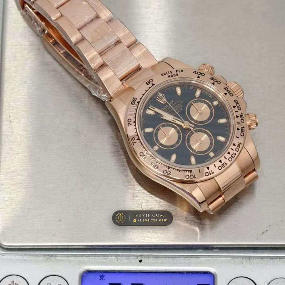 Rolex Cosmograph Daytona 18K Everose Gold Deep Crystal Optics Ref. 116505 — Private Vault Edition — Studio Gallery Plate IX in 18K Rose Gold Au750 (216.8g Verified Mass, Rolex Manufacture Cal. 4130 - 72h Power Reserve)