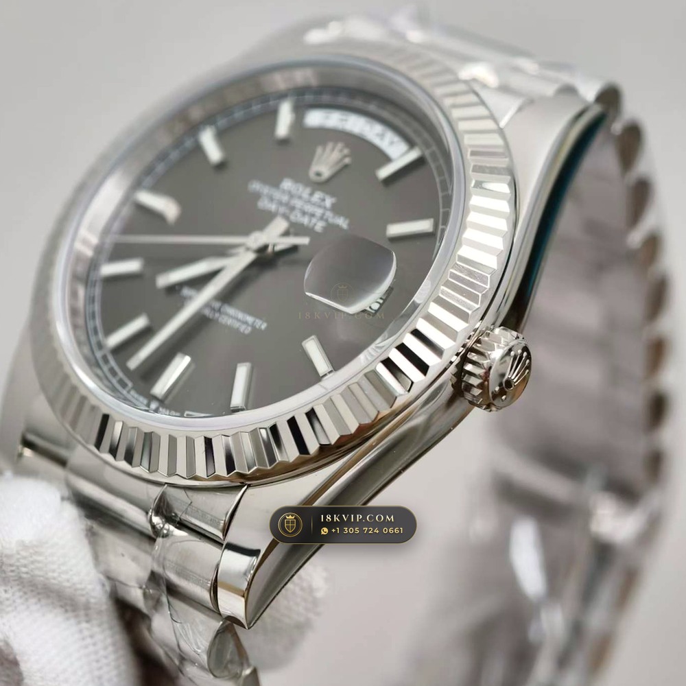 Rolex Day-Date 40 18K White Gold Ref. 228239 — Private Vault Edition — Studio Gallery Plate IV in 18K White Gold Au750 (210.7g Verified Mass, Rolex Manufacture Cal. 3255 - 70h Power Reserve)