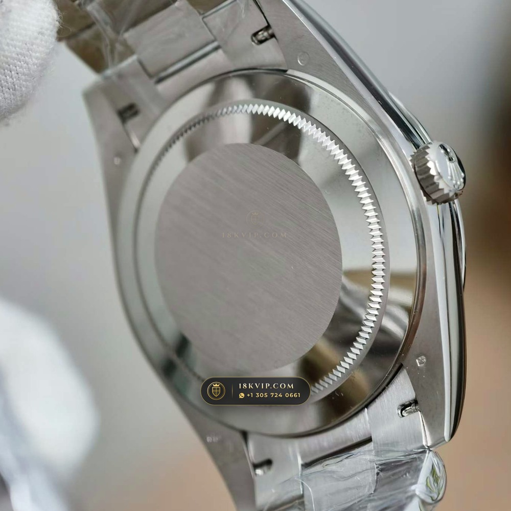 Rolex Day-Date 40 18K White Gold Ref. 228239 — Private Vault Edition — Studio Gallery Plate VIII in 18K White Gold Au750 (210.7g Verified Mass, Rolex Manufacture Cal. 3255 - 70h Power Reserve)