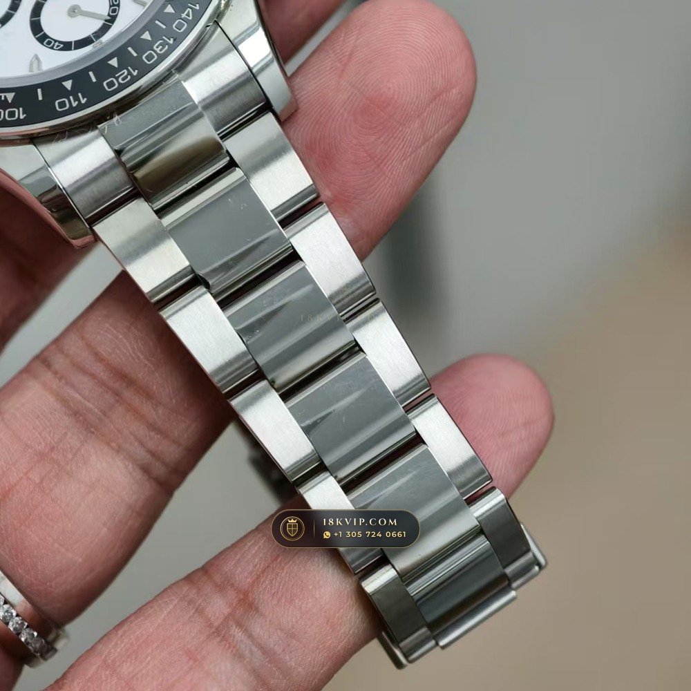 Rolex Cosmograph Daytona Geneva Atelier Spec Ref. 126500 — Private Vault Edition — Studio Gallery Plate V in 904L Stainless Steel Custom Architecture (143.2g Verified Mass, Rolex Manufacture Cal. 4131 - 72h Power Reserve)