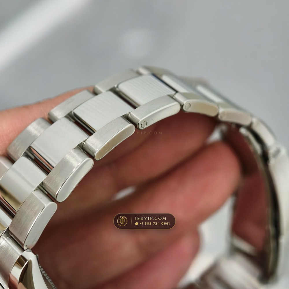 Rolex Cosmograph Daytona Geneva Atelier Spec Ref. 116520 — Private Vault Edition — Studio Gallery Plate V in 904L Stainless Steel Custom Architecture (143.4g Verified Mass, Rolex Manufacture Cal. 4130 - 72h Power Reserve)