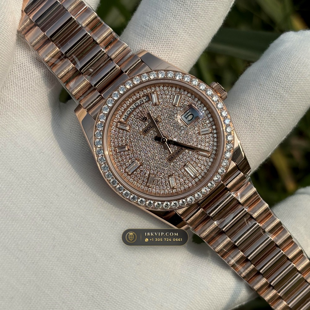 Rolex Day-Date 40 Diamond-Set Bezel 18K Everose Gold Ref. 228345RBR — Private Vault Edition — Studio Gallery Plate III in 18K Rose Gold Au750 (210.3g Verified Mass, Rolex Manufacture Cal. 3255 - 70h Power Reserve)