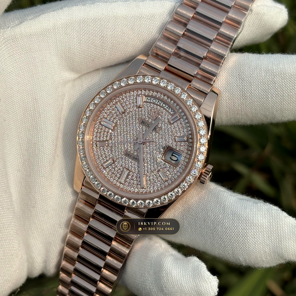 Rolex Day-Date 40 Diamond-Set Bezel 18K Everose Gold Ref. 228345RBR — Private Vault Edition — Studio Gallery Plate VI in 18K Rose Gold Au750 (210.3g Verified Mass, Rolex Manufacture Cal. 3255 - 70h Power Reserve)