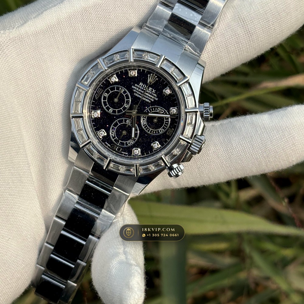 Rolex Cosmograph Daytona Aventurine Starry Dial Diamond-Set Bezel 18K White Gold Ref. 126589RBR — Private Vault Edition — Studio Gallery Plate VI in 18K White Gold Au750 (216.7g Verified Mass, Rolex Manufacture Cal. 4131 - 72h Power Reserve)