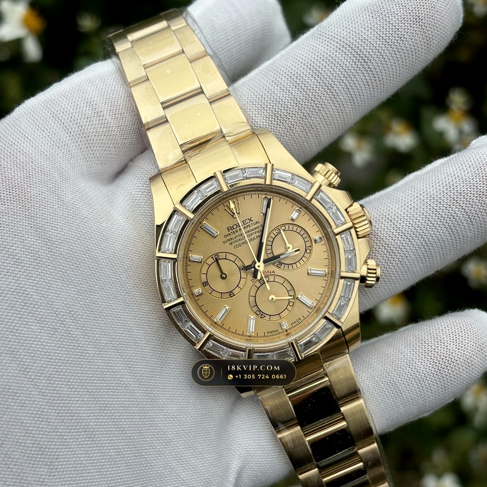 Rolex Cosmograph Daytona Diamond-Set Bezel 18K Yellow Gold Ref. 126508 — Private Vault Edition — Studio Gallery Plate II in 18K Yellow Gold Au750 (216.5g Verified Mass, Rolex Manufacture Cal. 4131 - 72h Power Reserve)