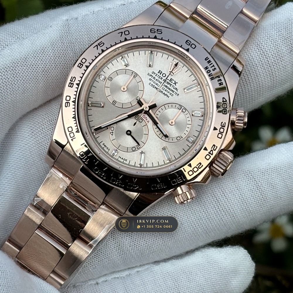 Rolex Cosmograph Daytona 18K Everose Gold Chronometer Regulated Spec Ref. 116505 — Private Vault Edition — Studio Gallery Plate VI in 18K Rose Gold Au750 (216.5g Verified Mass, Rolex Manufacture Cal. 4130 - 72h Power Reserve)