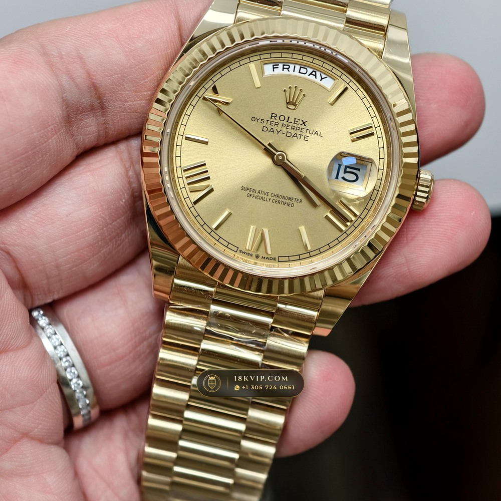 Rolex Day-Date 40 18K Yellow Gold Geneva Atelier Spec Ref. 228238 — Private Vault Edition — Studio Gallery Plate II in 18K Yellow Gold Au750 (210.9g Verified Mass, Rolex Manufacture Cal. 3255 - 70h Power Reserve)