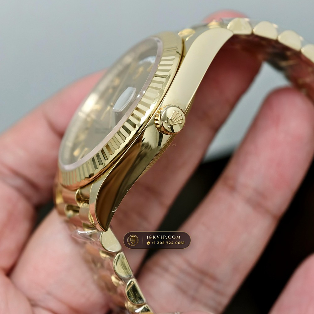 Rolex Day-Date 40 18K Yellow Gold Geneva Atelier Spec Ref. 228238 — Private Vault Edition — Studio Gallery Plate IV in 18K Yellow Gold Au750 (210.9g Verified Mass, Rolex Manufacture Cal. 3255 - 70h Power Reserve)