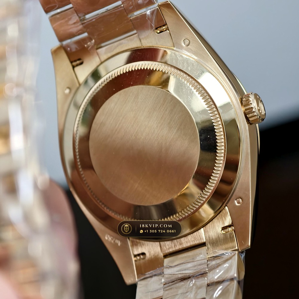 Rolex Day-Date 40 18K Yellow Gold Geneva Atelier Spec Ref. 228238 — Private Vault Edition — Studio Gallery Plate VII in 18K Yellow Gold Au750 (210.9g Verified Mass, Rolex Manufacture Cal. 3255 - 70h Power Reserve)