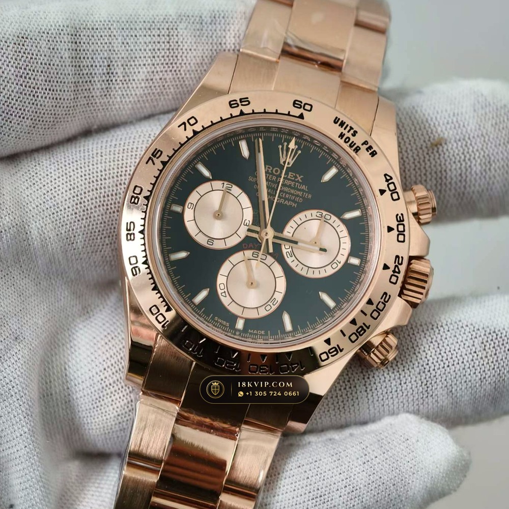 Rolex Cosmograph Daytona 18K Everose Gold Geneva Atelier Spec Ref. 126505 — Private Vault Edition — Studio Gallery Plate II in 18K Rose Gold Au750 (216.4g Verified Mass, Rolex Manufacture Cal. 4131 - 72h Power Reserve)