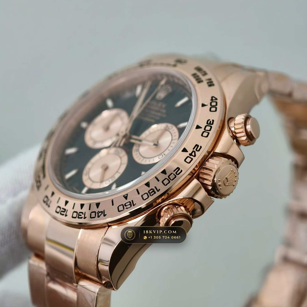 Rolex Cosmograph Daytona 18K Everose Gold Geneva Atelier Spec Ref. 126505 — Private Vault Edition — Studio Gallery Plate IV in 18K Rose Gold Au750 (216.4g Verified Mass, Rolex Manufacture Cal. 4131 - 72h Power Reserve)