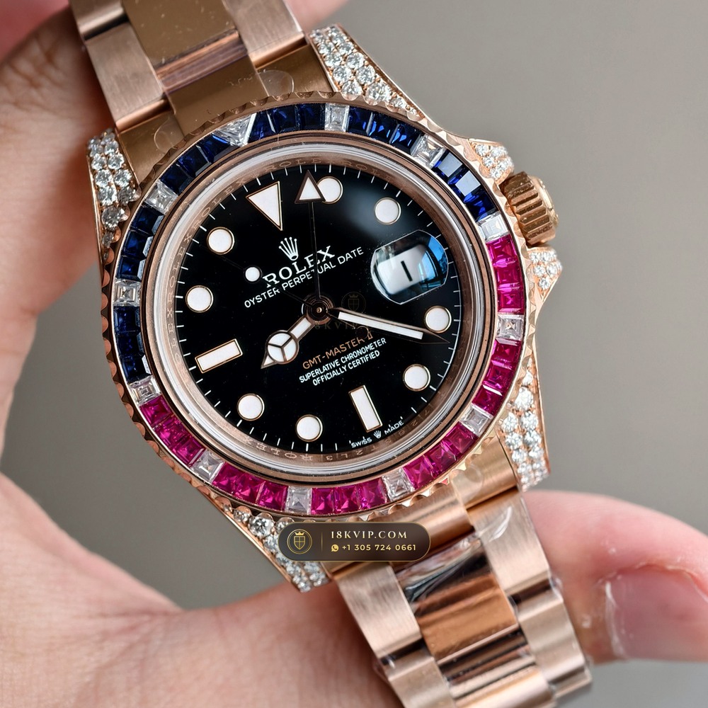 Rolex GMT-Master II Diamond-Set Bezel 18K Everose Gold Ref. 126755SARU — Private Vault Edition — Studio Gallery Plate II in 18K Rose Gold Au750 (225.3g Verified Mass, Rolex Manufacture Cal. 3285 - 70h Power Reserve)