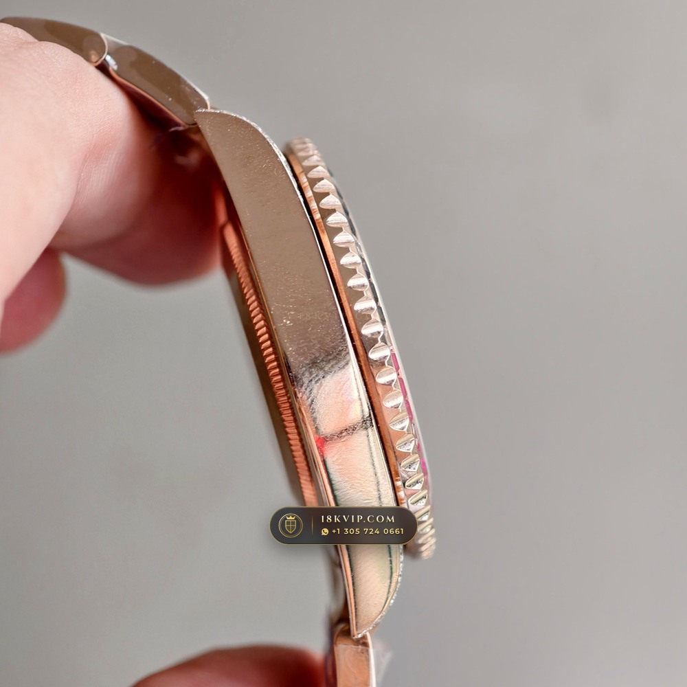 Rolex GMT-Master II Diamond-Set Bezel 18K Everose Gold Ref. 126755SARU — Private Vault Edition — Studio Gallery Plate V in 18K Rose Gold Au750 (225.3g Verified Mass, Rolex Manufacture Cal. 3285 - 70h Power Reserve)