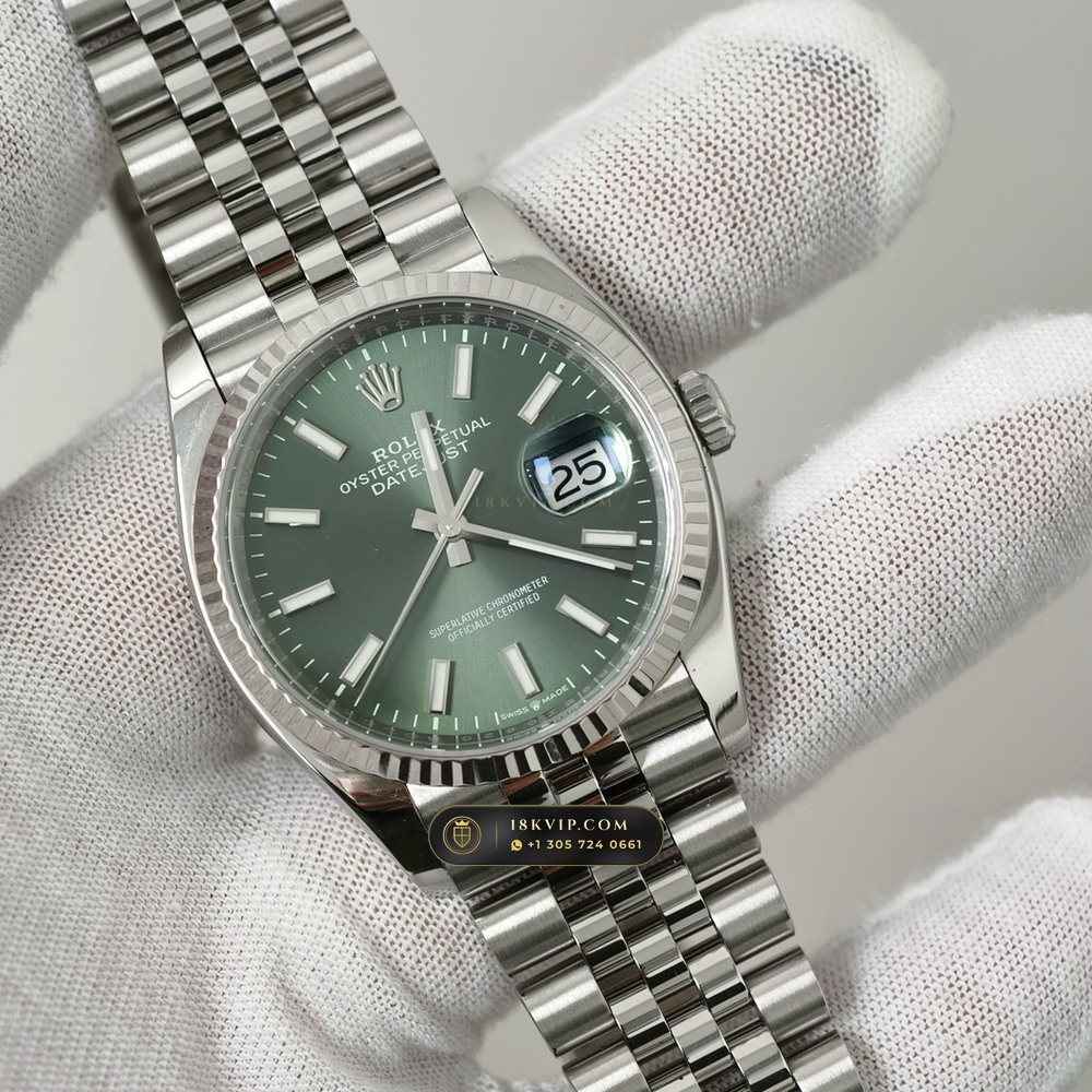 Rolex Datejust 36 Sunray Emerald / Khaki Green Dial Ref. 126231 — Private Vault Edition — Studio Gallery Plate III in 18K Gold & 904L Oystersteel Rolesor (130.1g Verified Mass, Rolex Manufacture Cal. 3235 - 70h Power Reserve)